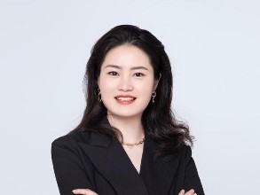 佳贝艾特黄丹：计算机专业转行做销售，如今她带领团队“战果累累”